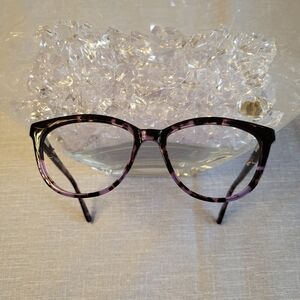 Elegant Women's Tortoiseshell Glasses